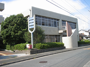 東図書館